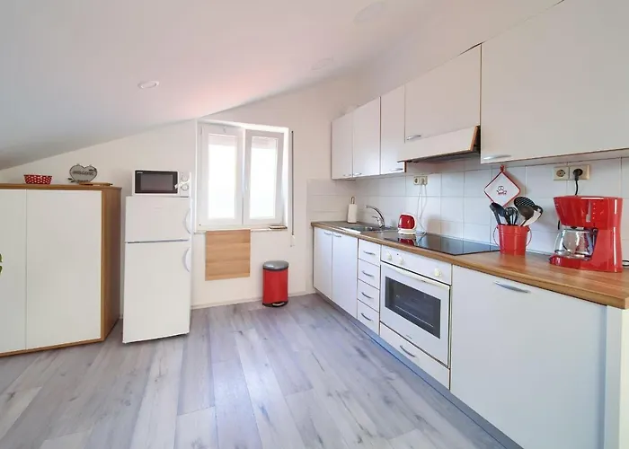 With Parking Space Njivice, Krk - 20898 Apartamento Njivice